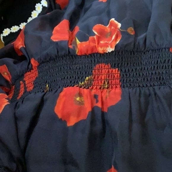 Intermix Kayla Poppy Floral 100% Silk Mini Short Dress, Black/Red, Size 0 - Picture 9 of 16